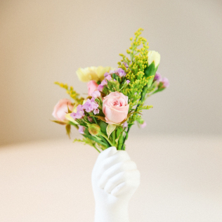 Mini Vaso de Flor Mãozinha