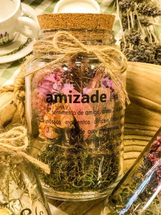 Pote Hermético com Arranjo de Flores Desidratadas - Amizade